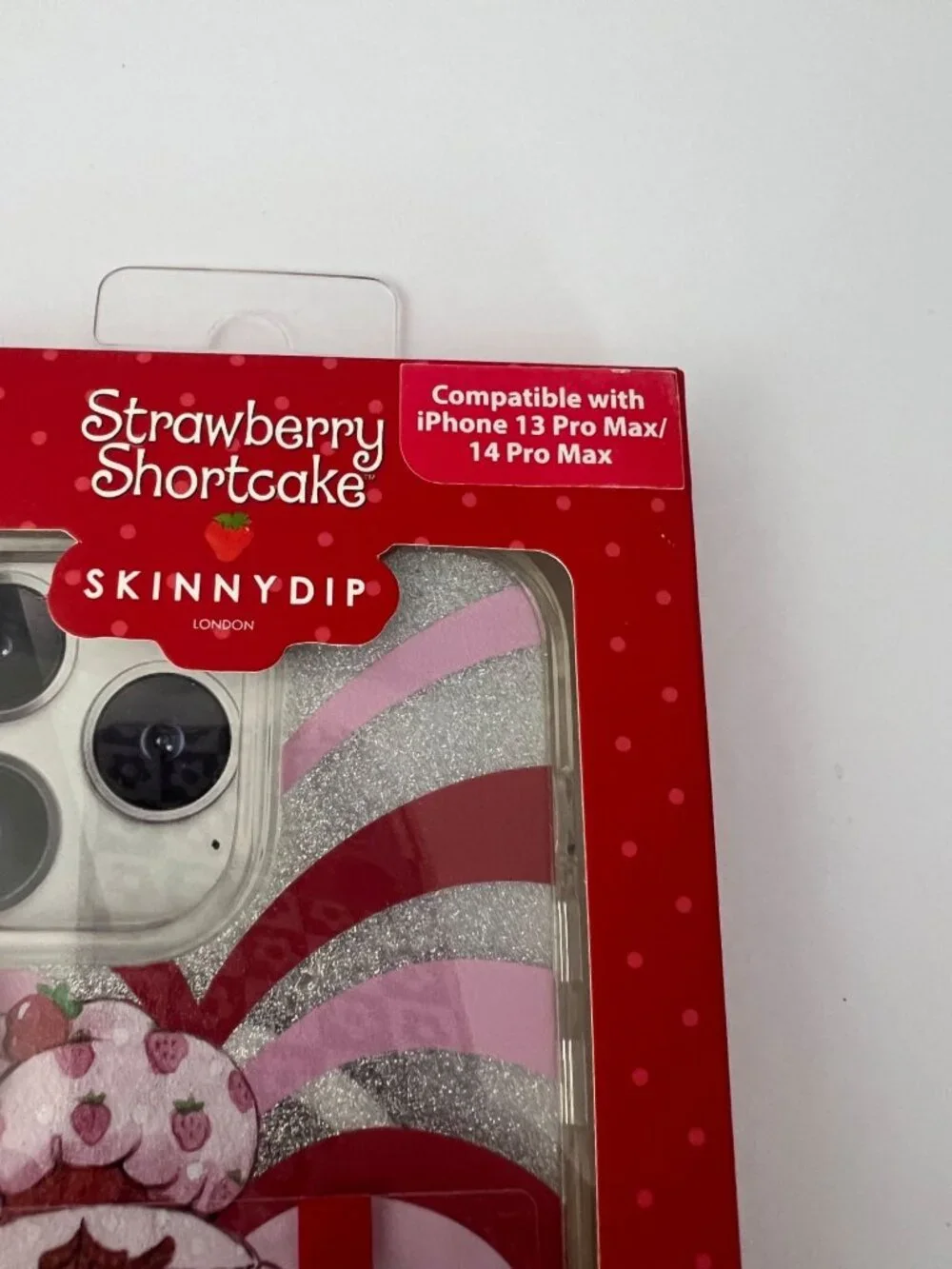 Strawberry Shortcake iPhone 13 -‎ 14  Pro Max Phone Case Skinnydip  NEW